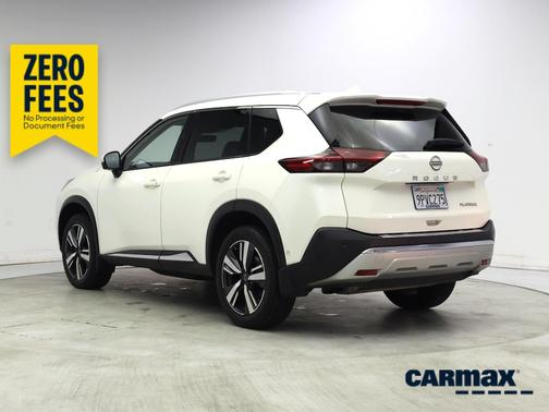 White 2023 Nissan Rogue Platinum