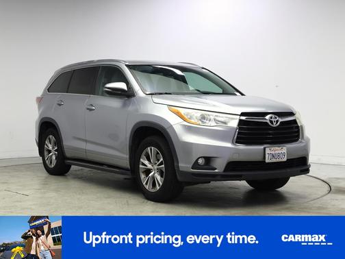 Silver 2014 Toyota Highlander XLE
