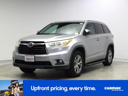 Silver 2014 Toyota Highlander XLE