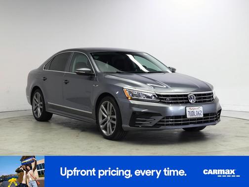 2017 Volkswagen Passat R-Line