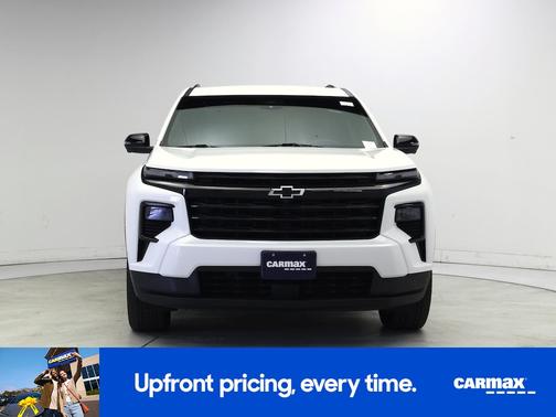 White 2024 Chevrolet Traverse LT