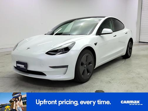 White 2022 Tesla Model 3