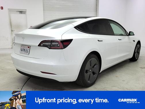 White 2022 Tesla Model 3
