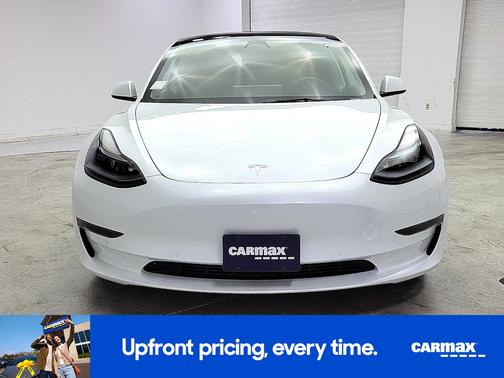 White 2022 Tesla Model 3
