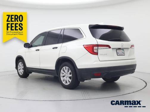 White 2019 Honda Pilot LX
