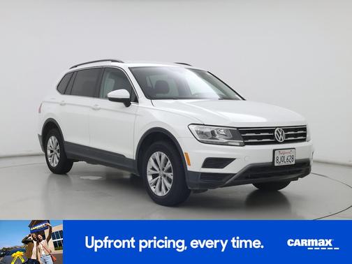 White 2019 Volkswagen Tiguan SE