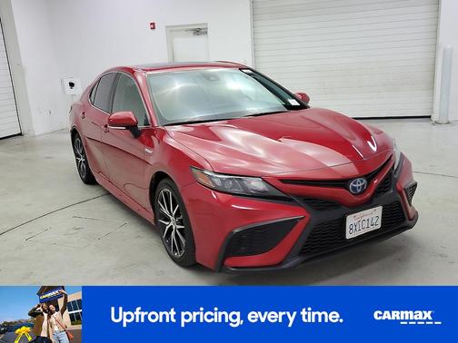 2021 Toyota Camry Hybrid SE