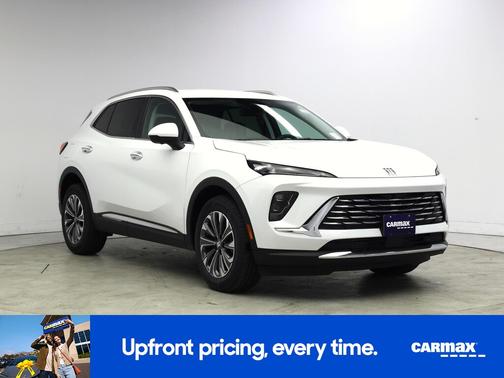 White 2025 Buick Envision Preferred