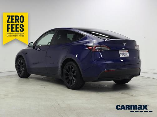 Blue 2022 Tesla Model Y Long Range