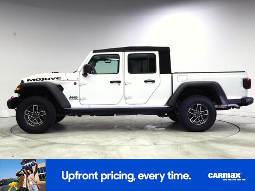 White 2024 Jeep Gladiator Mojave