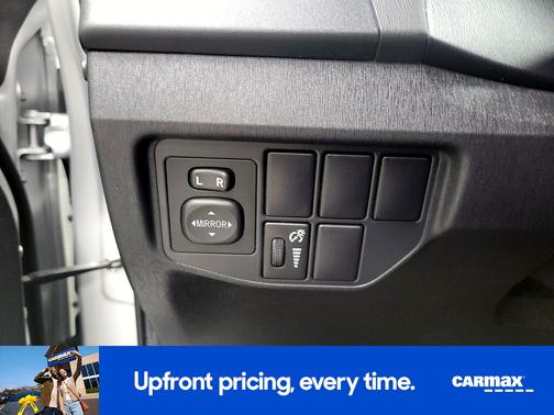 2015 Toyota Prius Three