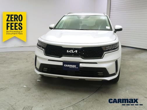 White 2023 Kia Sorento Hybrid EX