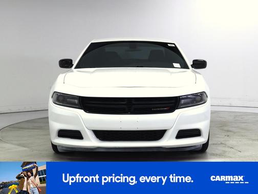 White 2019 Dodge Charger SXT
