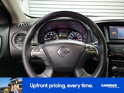 2014 Nissan Pathfinder SV