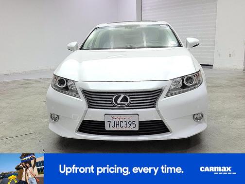 White 2015 Lexus ES 350