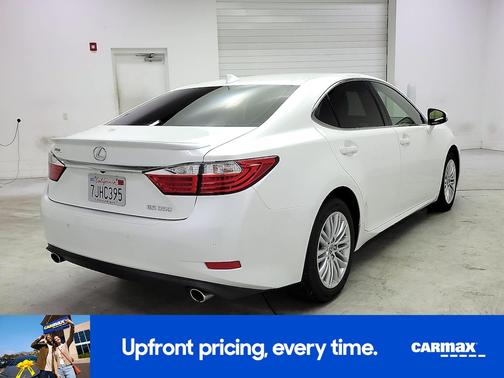 White 2015 Lexus ES 350