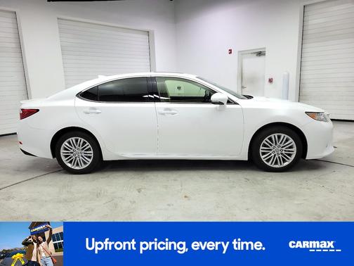 White 2015 Lexus ES 350