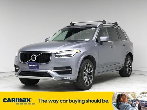 2016 Volvo XC90 T6 Momentum