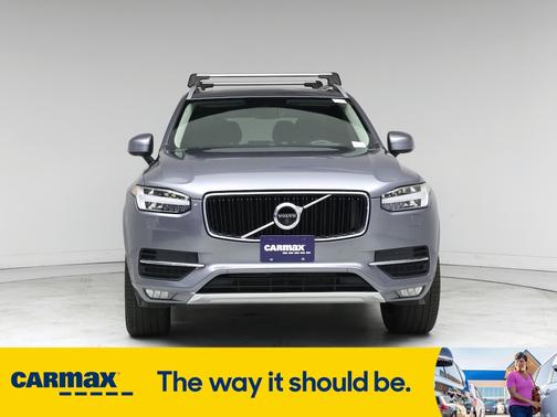 2016 Volvo XC90 T6 Momentum