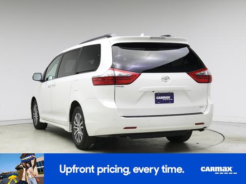 2020 Toyota Sienna XLE Premium