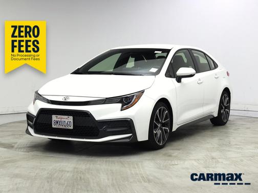 White 2020 Toyota Corolla SE
