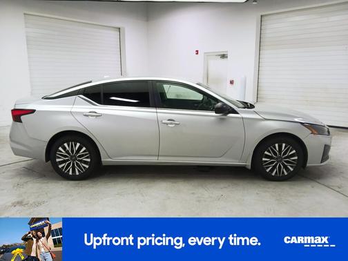 Silver 2024 Nissan Altima SV