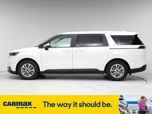 2024 Kia Carnival LX Seat Package