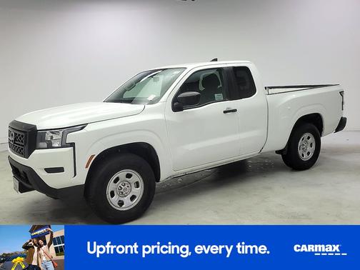 White 2024 Nissan Frontier S