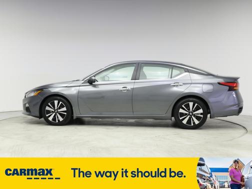 2021 Nissan Altima SV