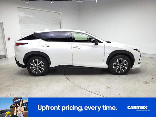 2024 Lexus RZ 300e Premium