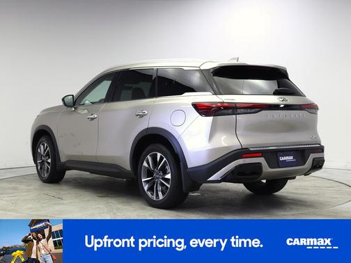 Silver 2023 INFINITI QX60 Luxe