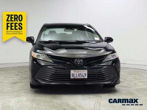 Black 2019 Toyota Camry XLE