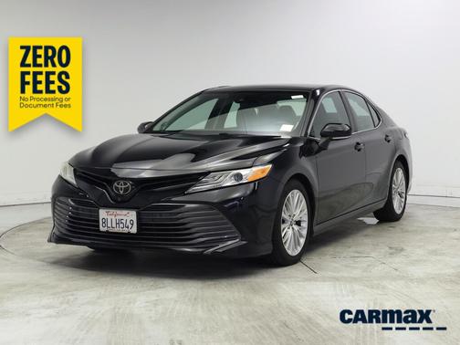 Black 2019 Toyota Camry XLE