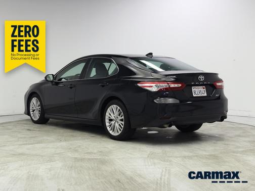 Black 2019 Toyota Camry XLE