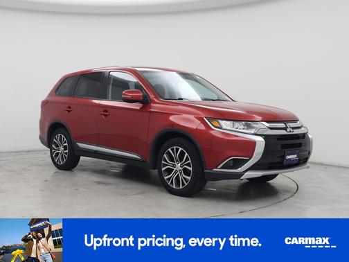 Red 2018 Mitsubishi Outlander SE