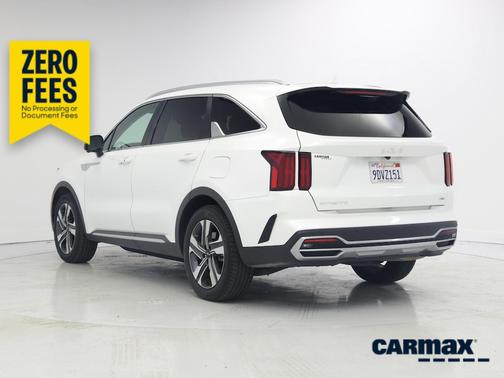White 2023 Kia Sorento Hybrid SX Prestige