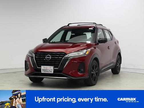 2022 Nissan Kicks SR