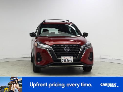 2022 Nissan Kicks SR