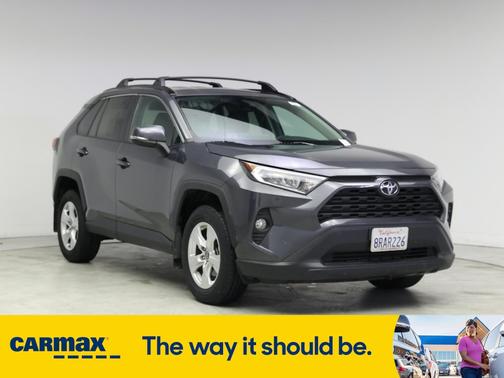 2020 Toyota RAV4 XLE