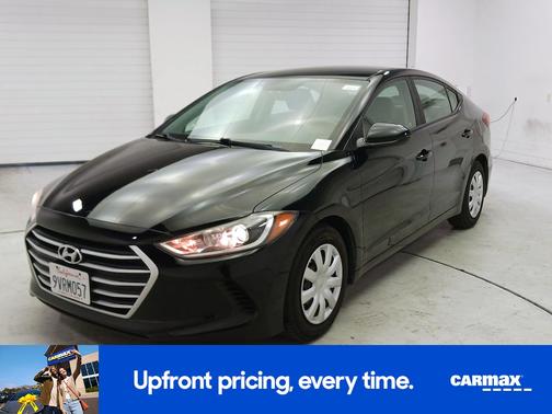 Black 2018 Hyundai ELANTRA SE