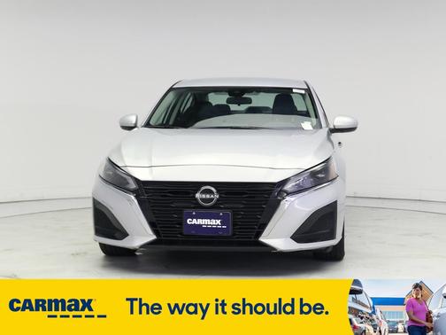 2023 Nissan Altima SV