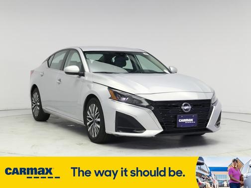 2023 Nissan Altima SV