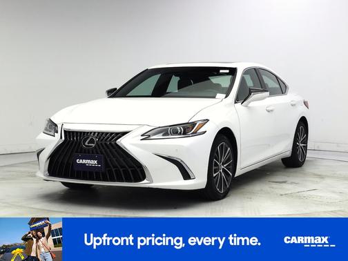 White 2024 Lexus ES 300h