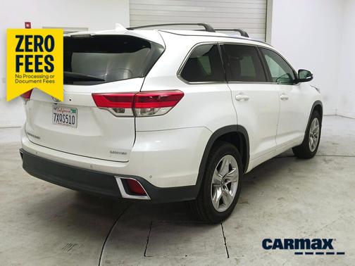 White 2017 Toyota Highlander Limited