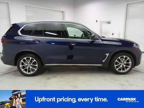 Blue 2024 BMW X5 xDrive40i