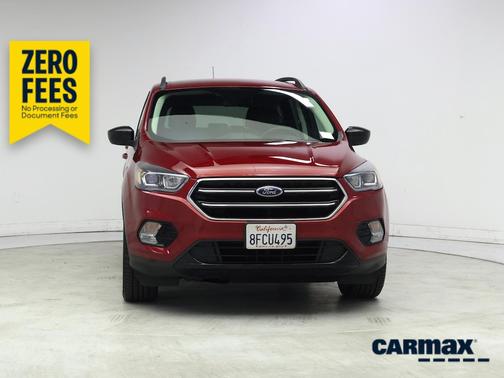 Red 2018 Ford Escape SE