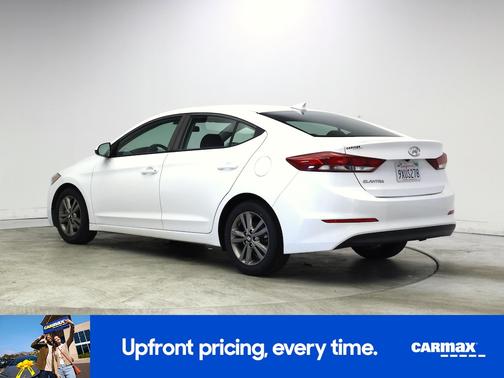 White 2018 Hyundai ELANTRA SEL