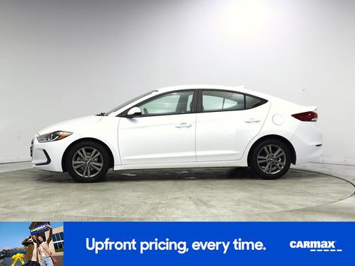White 2018 Hyundai ELANTRA SEL