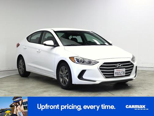 White 2018 Hyundai ELANTRA SEL