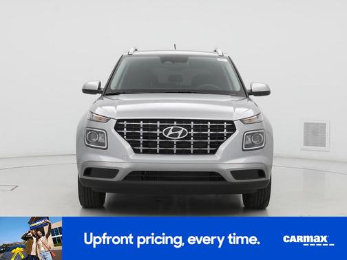Silver 2025 Hyundai VENUE SEL
